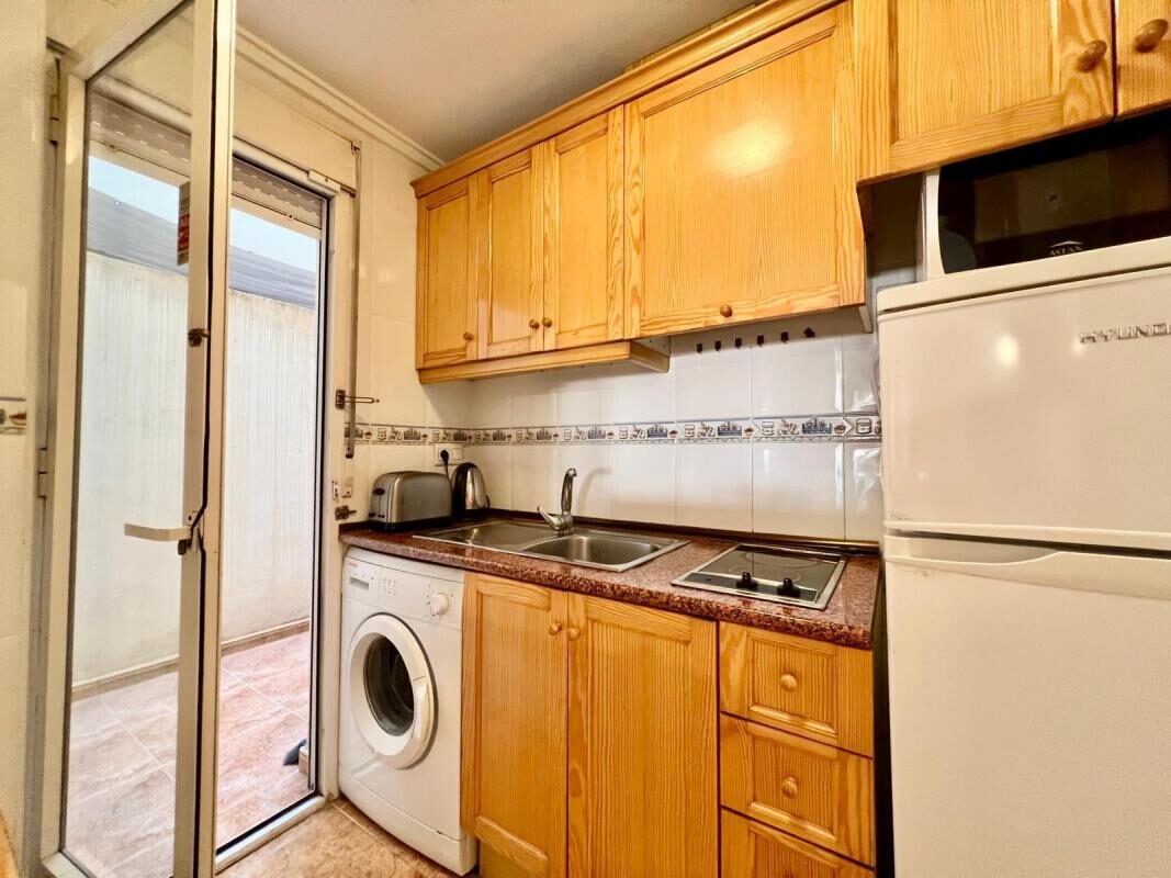 Apartament z 1 sypialnią, 45m² w Torrevieja, Hiszpania [ID: 0152-618039]
