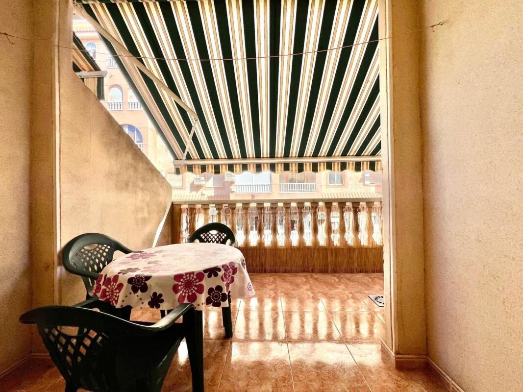 Apartament z 1 sypialnią, 45m² w Torrevieja, Hiszpania [ID: 0152-618039]