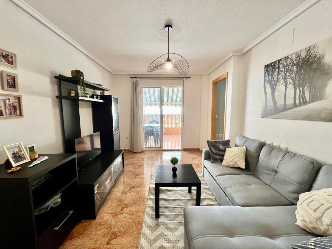 Apartament z 1 sypialnią, 45m² w Torrevieja, Hiszpania [ID: 0152-618039]