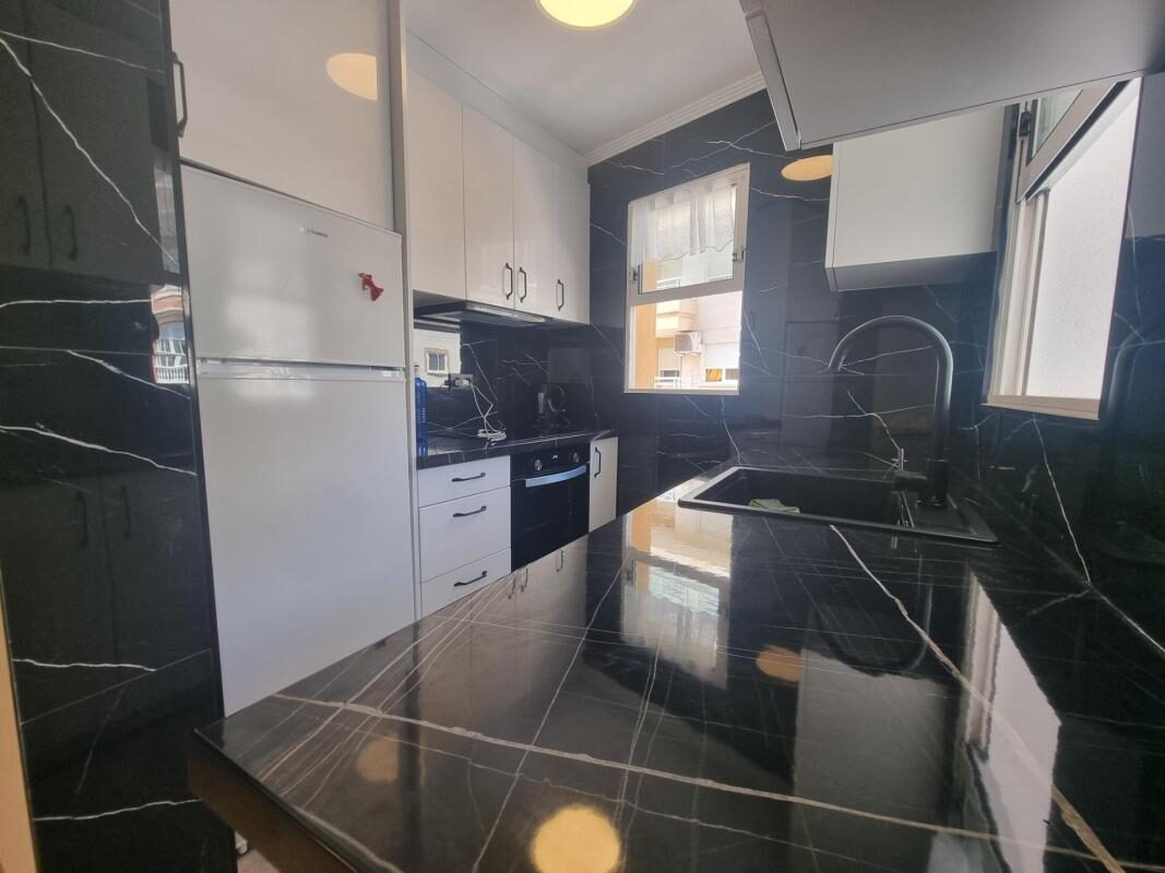 Apartment with 1 bedroom, 105m² in Torrevieja, Spain [ID: 0152-618036]