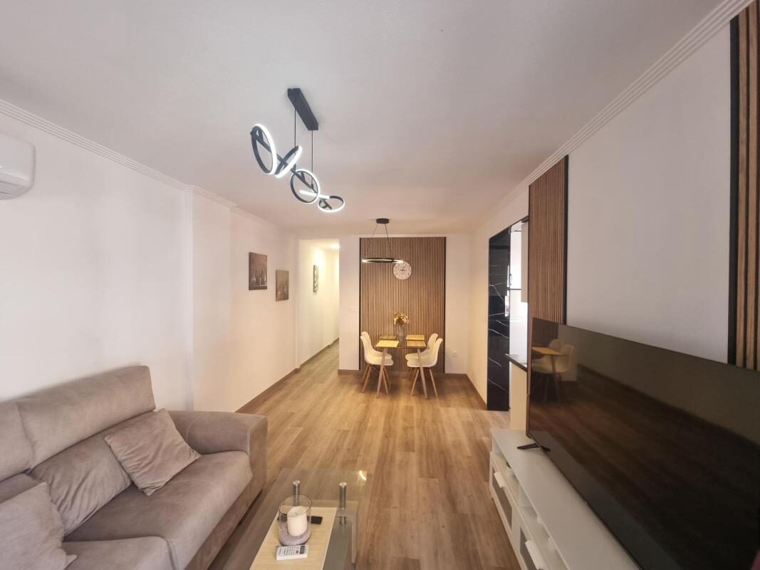 Apartment with 1 bedroom, 105m² in Torrevieja, Spain [ID: 0152-618036]