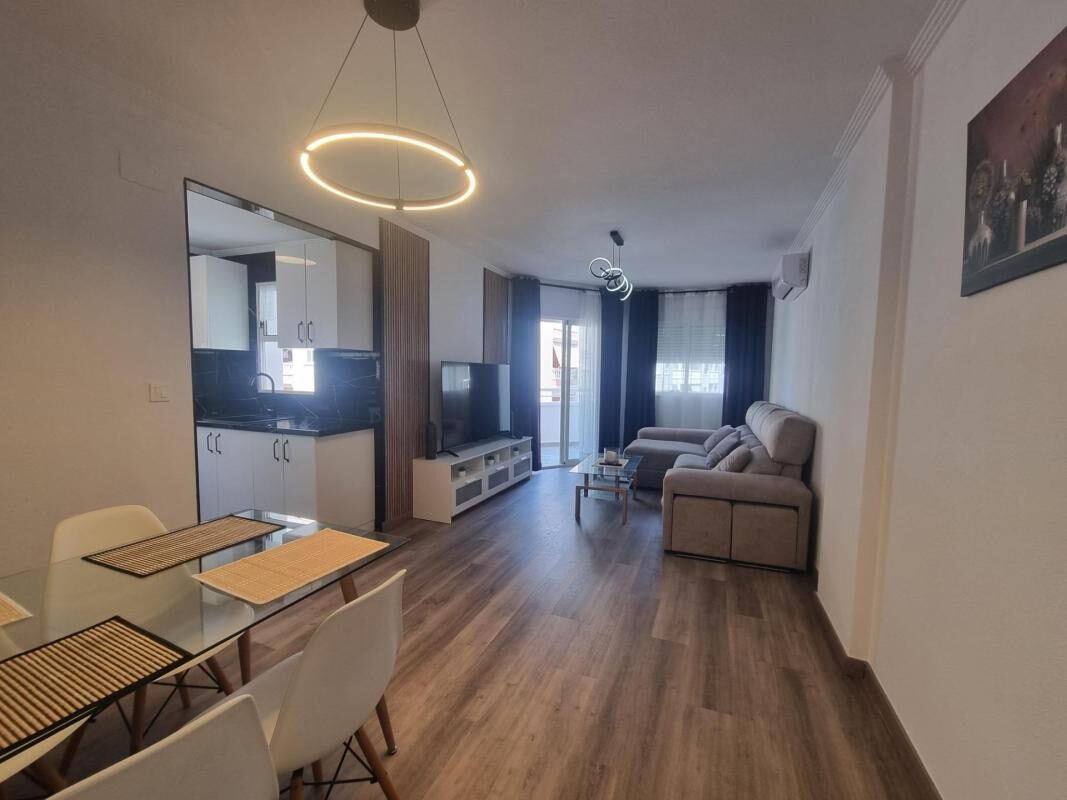 Apartment with 1 bedroom, 105m² in Torrevieja, Spain [ID: 0152-618036]