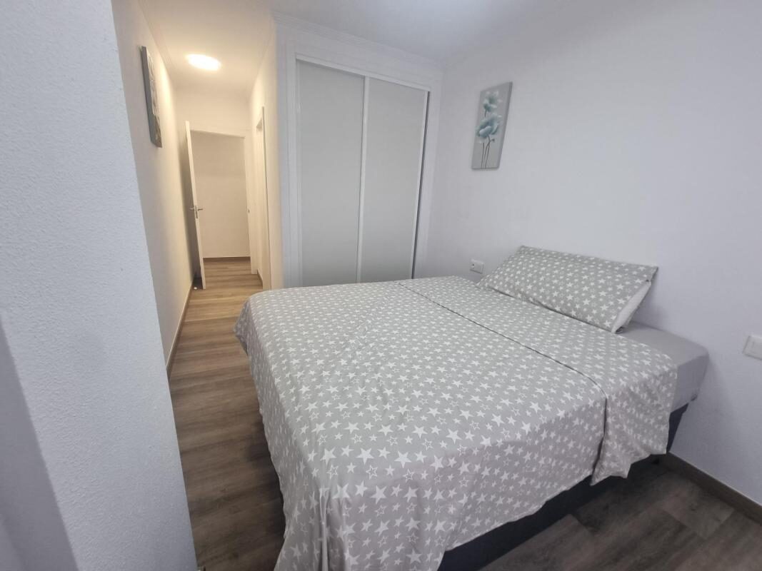 Apartment with 1 bedroom, 105m² in Torrevieja, Spain [ID: 0152-618036]