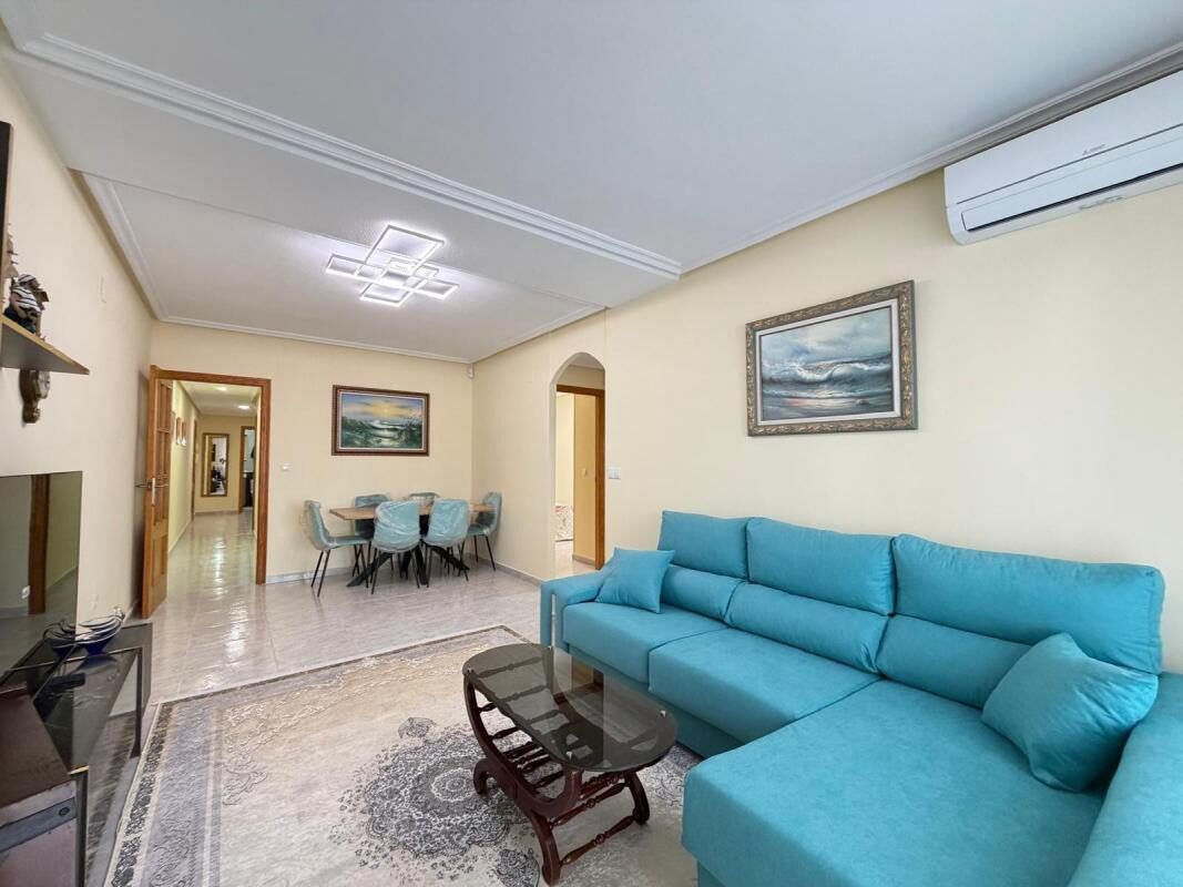 Apartament z 3 sypialniami, 107m² w Torrevieja, Hiszpania [ID: 0152-618028]