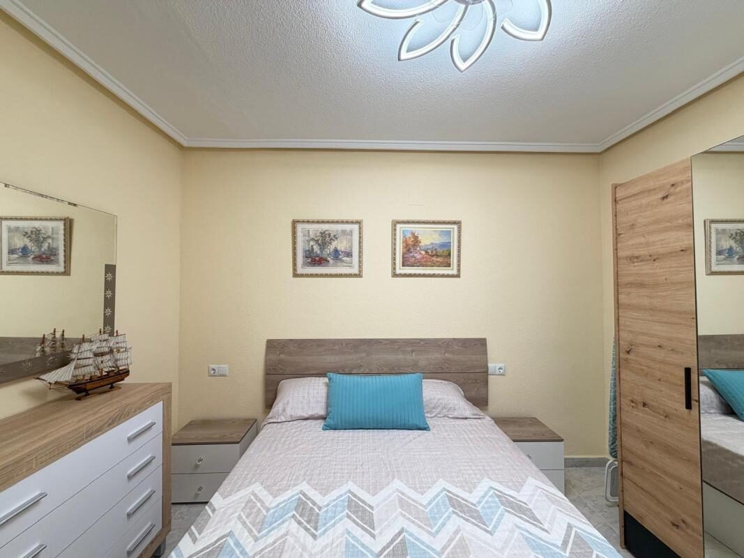 Apartament z 3 sypialniami, 107m² w Torrevieja, Hiszpania [ID: 0152-618028]