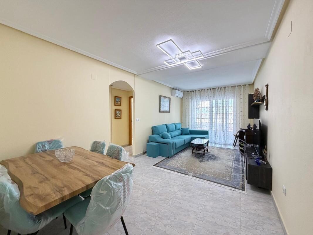 Apartament z 3 sypialniami, 107m² w Torrevieja, Hiszpania [ID: 0152-618028]
