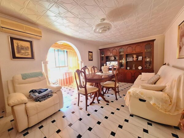 Apartamenty w Torrevieja, Hiszpania, 93m² - obraz 5