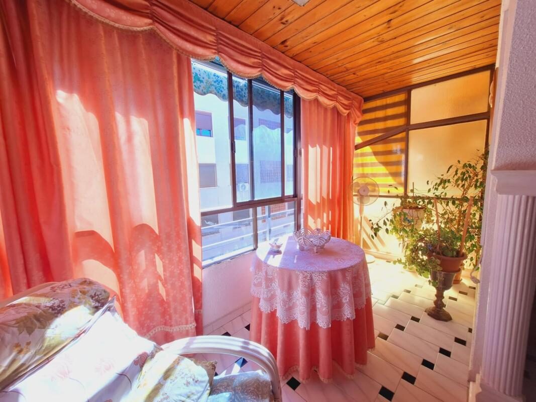 Apartament z 1 sypialnią, 93m² w Torrevieja, Hiszpania [ID: 0152-618026]