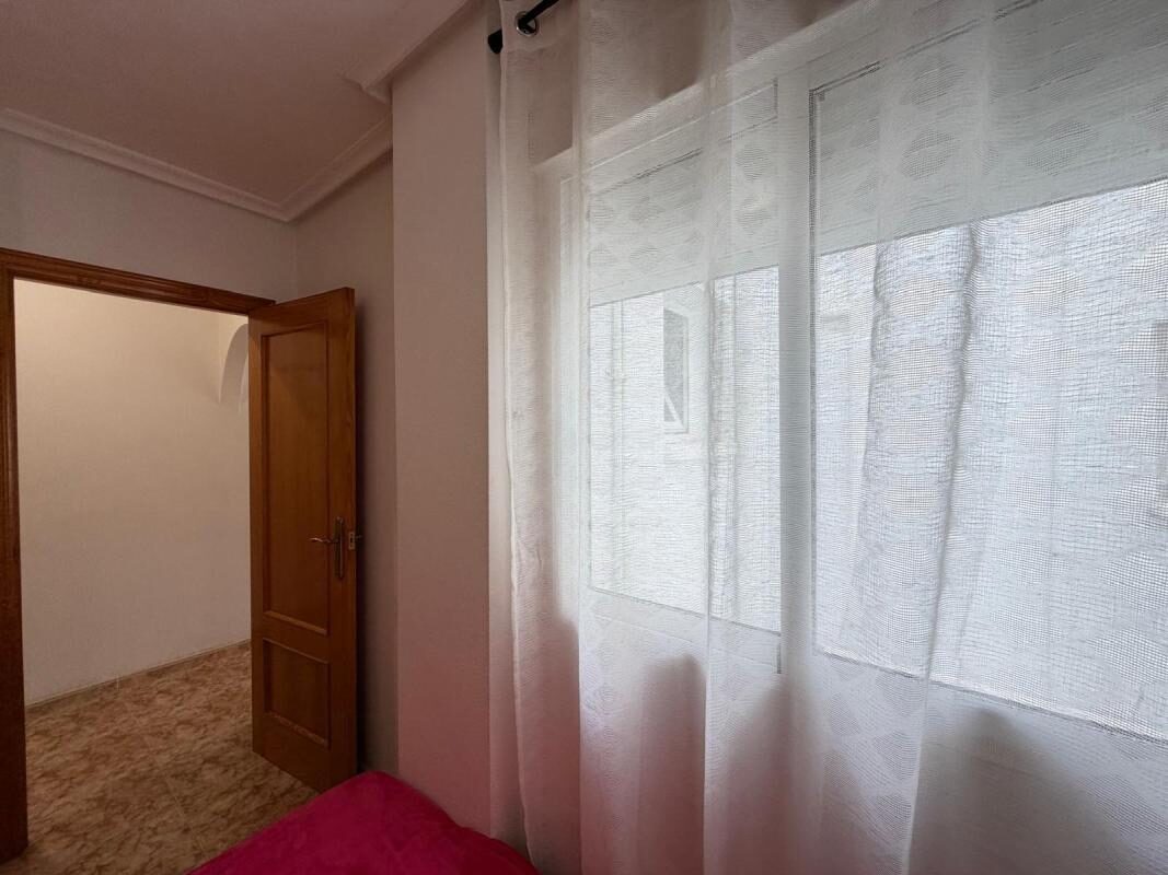 Apartament z 2 sypialniami, 63m² w Torrevieja, Hiszpania [ID: 0152-618024]