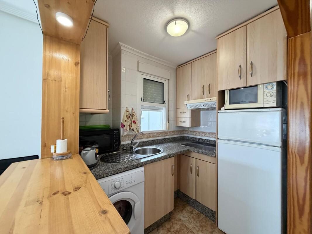 Apartament z 2 sypialniami, 63m² w Torrevieja, Hiszpania [ID: 0152-618024]