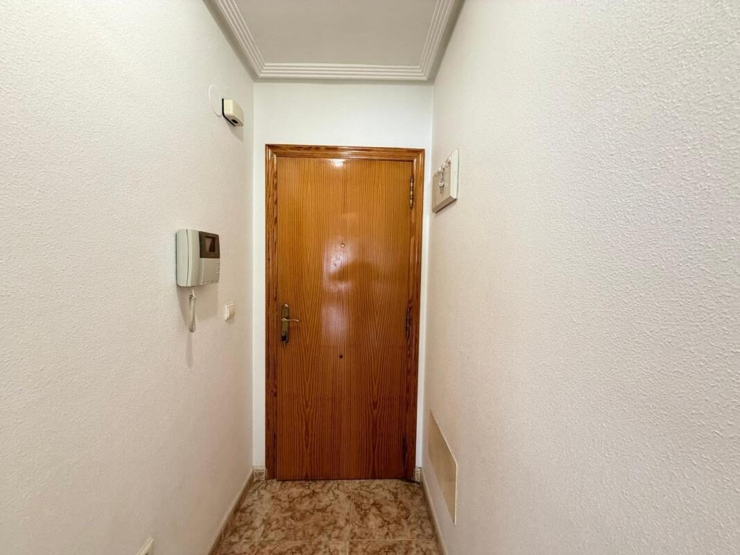 Apartament z 2 sypialniami, 63m² w Torrevieja, Hiszpania [ID: 0152-618024]