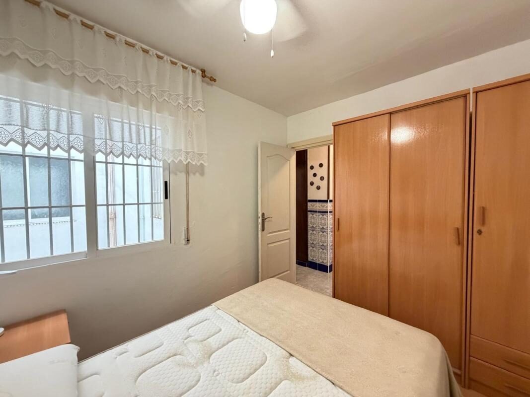 Apartment with 1 bedroom, 44m² in Torrevieja, Spain [ID: 0152-618019]