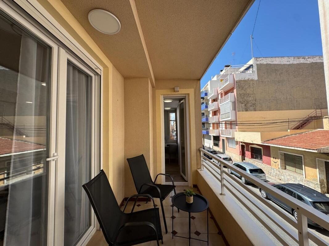 Apartament z 3 sypialniami, 100m² w Torrevieja, Hiszpania [ID: 0152-618017]