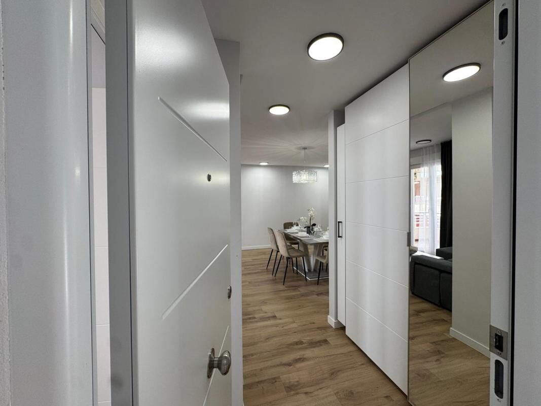 Apartament z 3 sypialniami, 100m² w Torrevieja, Hiszpania [ID: 0152-618017]