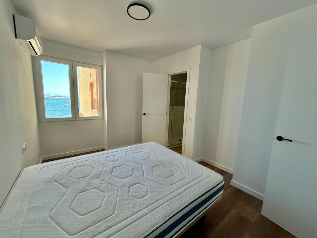 Apartament z 2 sypialniami, 77m² w Torrevieja, Hiszpania [ID: 0152-618018]