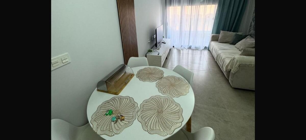 Apartament z 1 sypialnią, 75m² w Torrevieja, Hiszpania [ID: 0152-605714]
