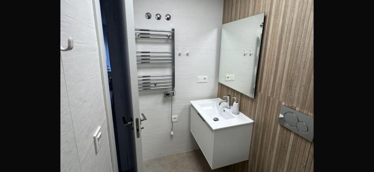 Apartament z 1 sypialnią, 75m² w Torrevieja, Hiszpania [ID: 0152-605714]