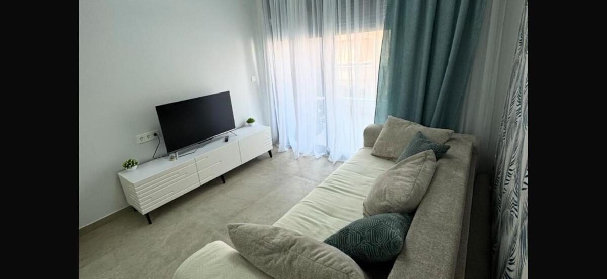 Apartament z 1 sypialnią, 75m² w Torrevieja, Hiszpania [ID: 0152-605714]