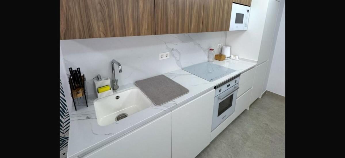 Apartament z 1 sypialnią, 75m² w Torrevieja, Hiszpania [ID: 0152-605714]