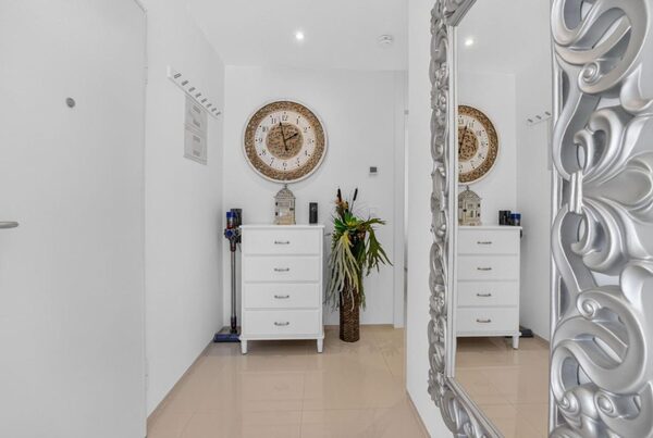 Apartamenty w Рохалес, Hiszpania, 82m² - obraz 15