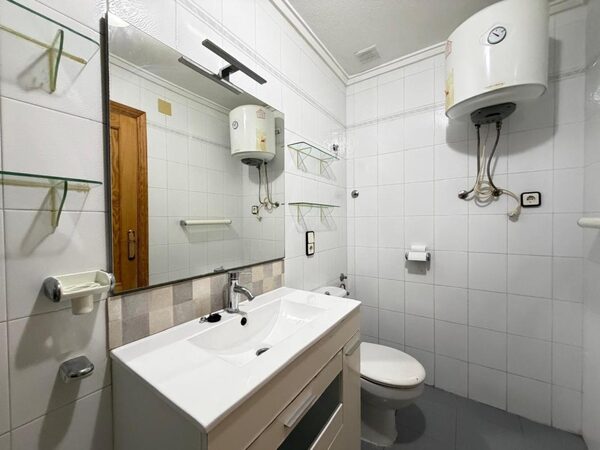 Apartamenty w Torrevieja, Hiszpania, 84m² - obraz 21