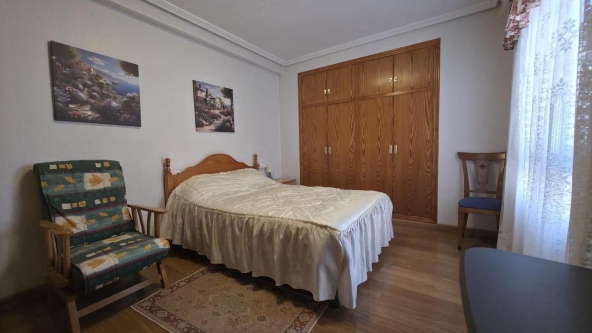 Apartament z 3 sypialniami, 129m² w Torrevieja, Hiszpania [ID: 0152-605056]