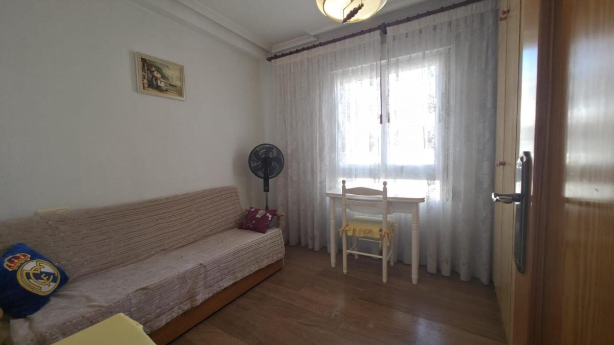 Apartament z 3 sypialniami, 129m² w Torrevieja, Hiszpania [ID: 0152-605056]
