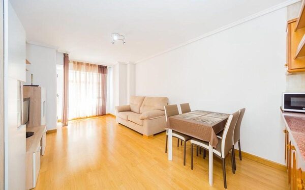 Apartamenty w Torrevieja, Hiszpania, 74m² - obraz 2
