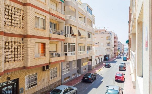 Apartamenty w Torrevieja, Hiszpania, 74m² - obraz 3