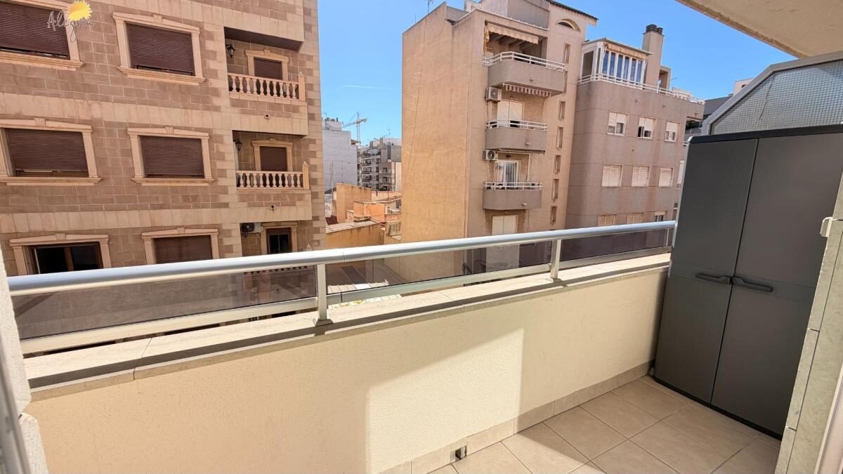 Apartament z 1 sypialnią, 67m² w Torrevieja, Hiszpania [ID: 0152-605052]