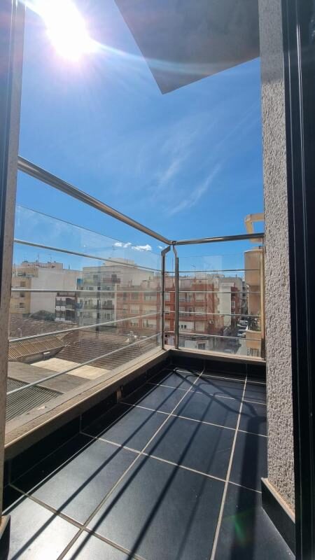 Apartament z 2 sypialniami, 75m² w Torrevieja, Hiszpania [ID: 0152-605045]