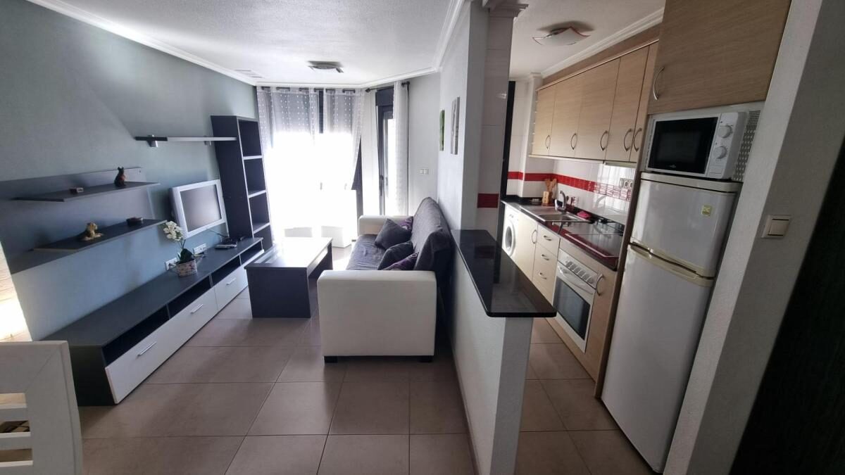 Apartament z 2 sypialniami, 75m² w Torrevieja, Hiszpania [ID: 0152-605045]