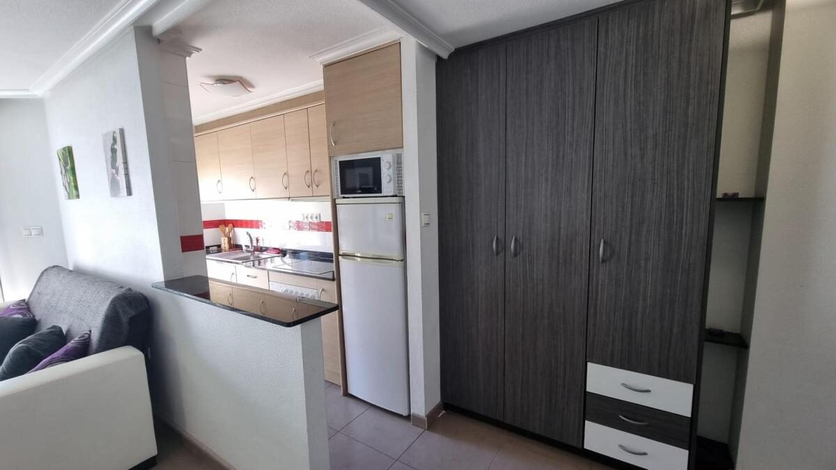Apartament z 2 sypialniami, 75m² w Torrevieja, Hiszpania [ID: 0152-605045]