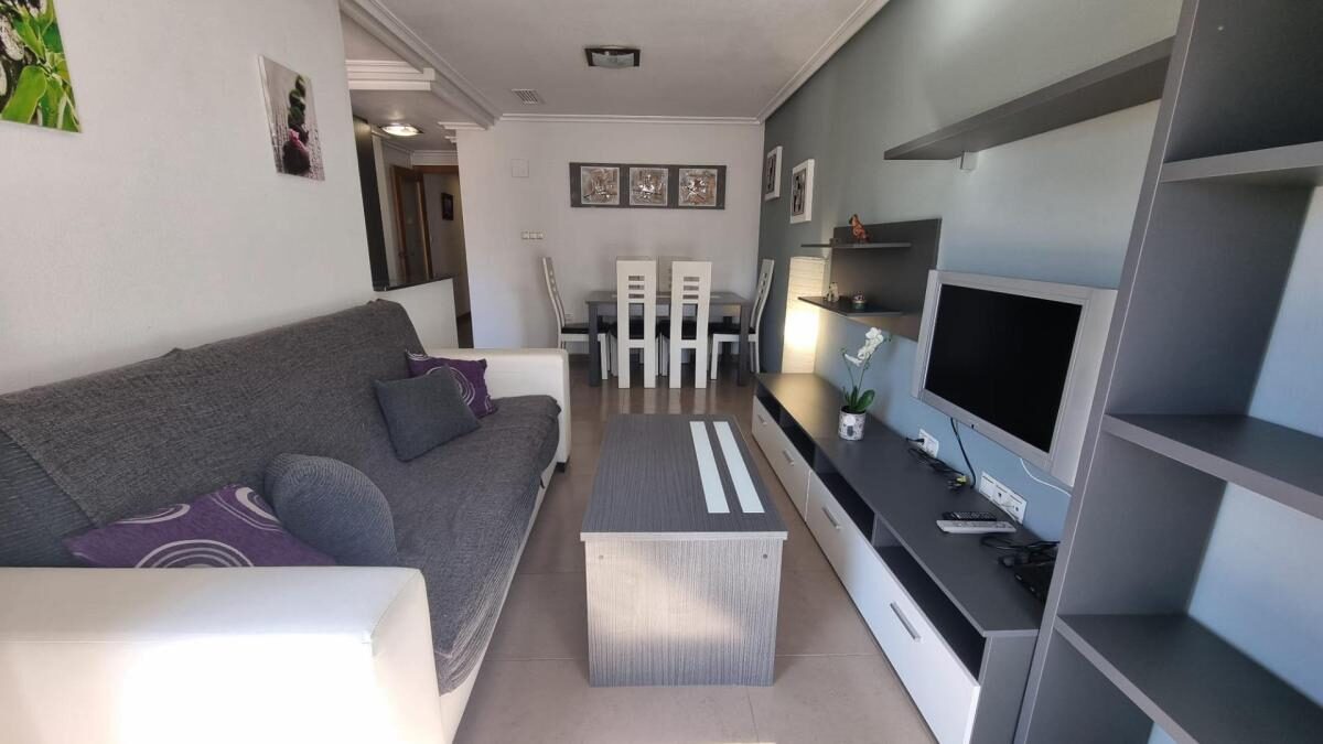 Apartament z 2 sypialniami, 75m² w Torrevieja, Hiszpania [ID: 0152-605045]