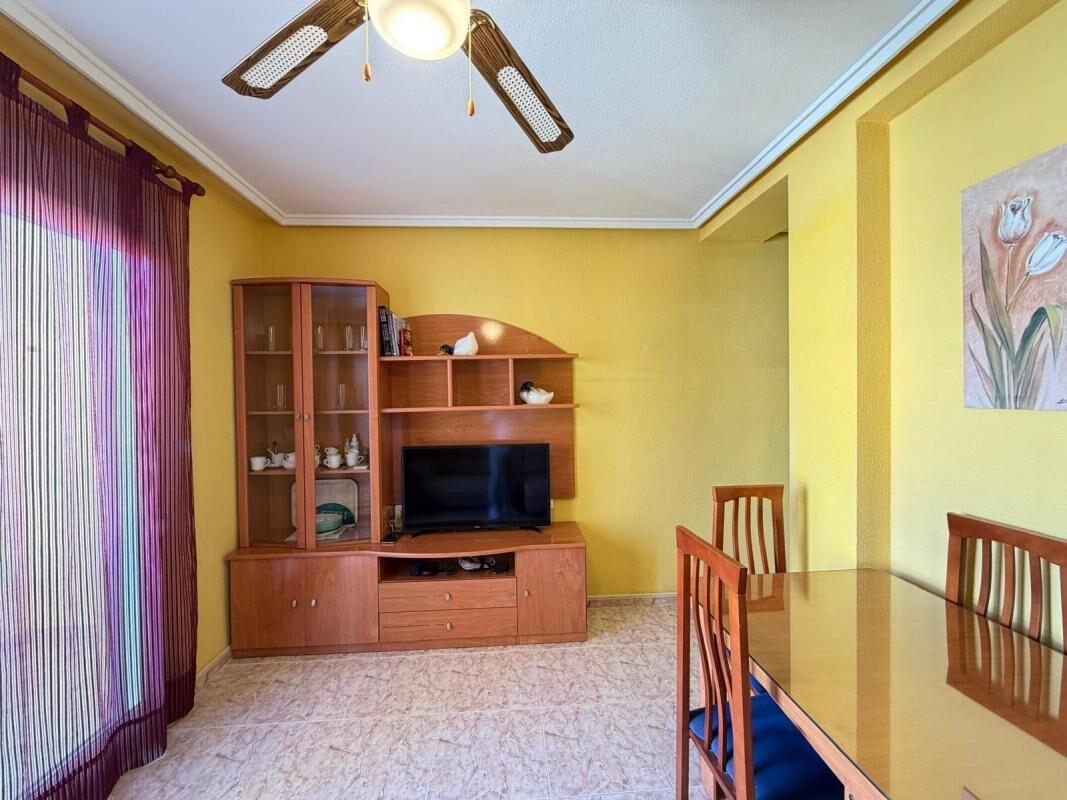 Apartament z 2 sypialniami, 72m² w Torrevieja, Hiszpania [ID: 0152-604937]