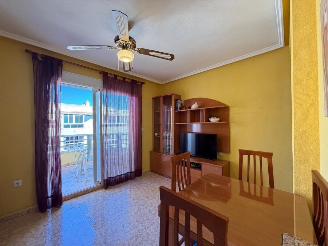 Apartament z 2 sypialniami, 72m² w Torrevieja, Hiszpania [ID: 0152-604937]