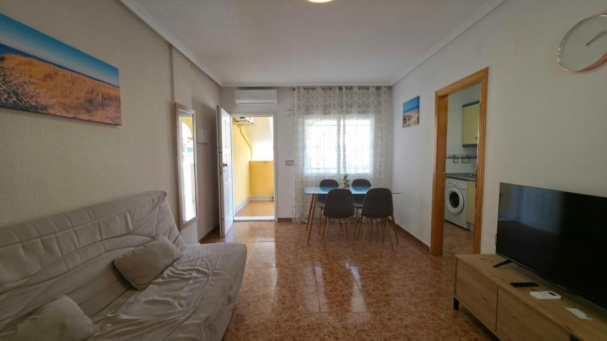 Бунгало з 2 спальнями, 62м² в Торрев'єха, Іспанія [ID: 0152-604935]