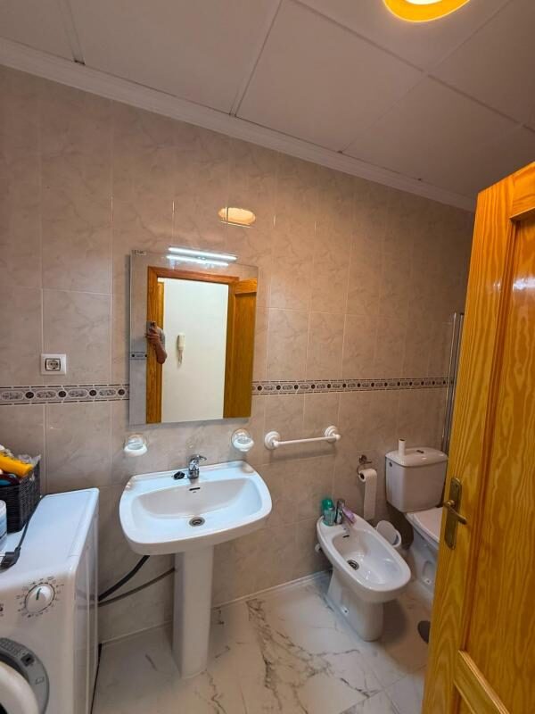 Apartament z 2 sypialniami, 68m² w Torrevieja, Hiszpania [ID: 0152-604934]