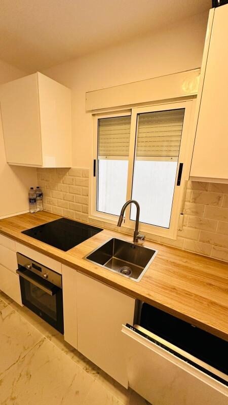 Apartament z 2 sypialniami, 68m² w Torrevieja, Hiszpania [ID: 0152-604934]