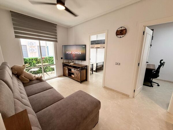 Apartamenty w Torrevieja, Hiszpania, 65m² - obraz 8
