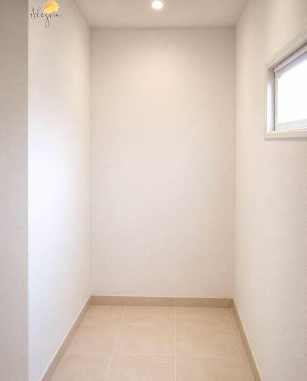 Commercial property in Orihuela, Spain, 77m² - image 9