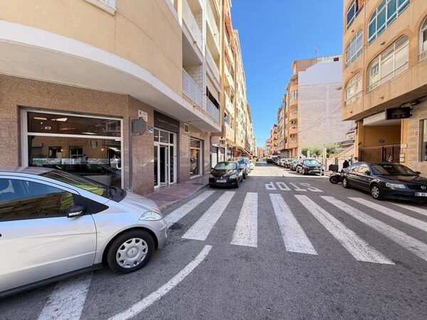 Przestrzeń komercyjna w Torrevieja, Hiszpania, 121m² - obraz 30