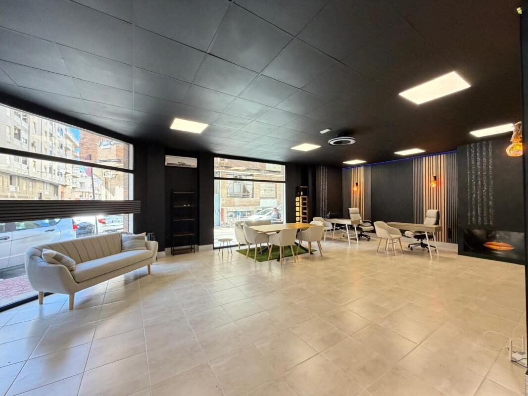 Przestrzeń komercyjna, 121m² w Torrevieja, Hiszpania [ID: 0152-604329]