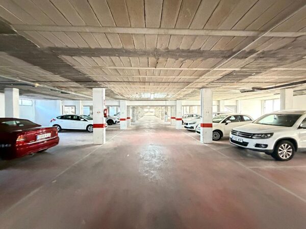 Przestrzeń komercyjna w Torrevieja, Hiszpania, 2800m² - obraz 18