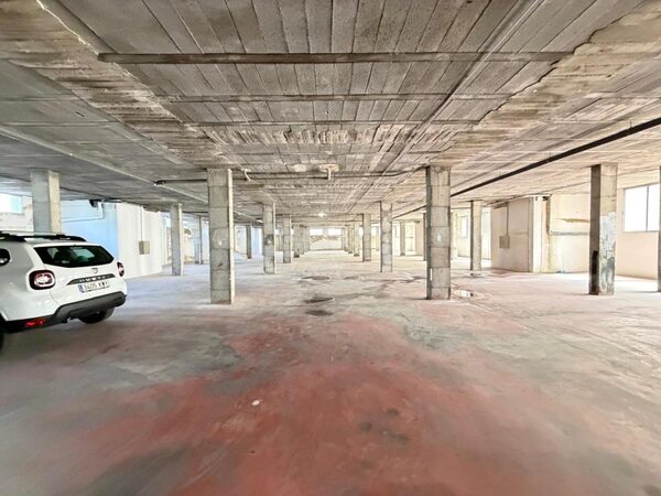 Przestrzeń komercyjna w Torrevieja, Hiszpania, 2800m² - obraz 22