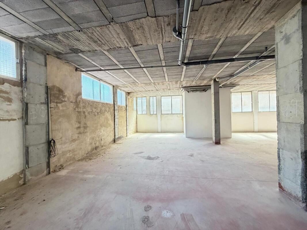 Commercial property, 2800m² in Torrevieja, Spain [ID: 0152-604322]