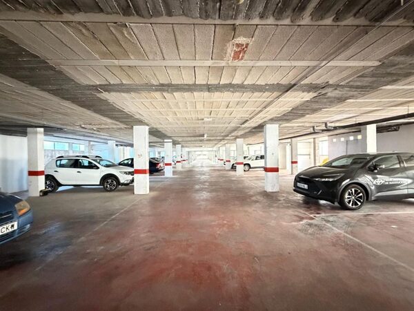 Przestrzeń komercyjna w Torrevieja, Hiszpania, 2800m² - obraz 15