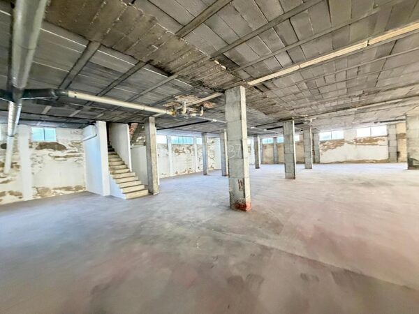 Przestrzeń komercyjna w Torrevieja, Hiszpania, 2800m² - obraz 25