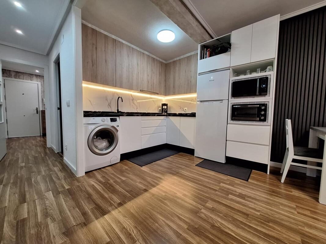 Apartamenty z 2 sypialniami, 100m² w Torrevieja, Hiszpania [ID: 0152-604304]