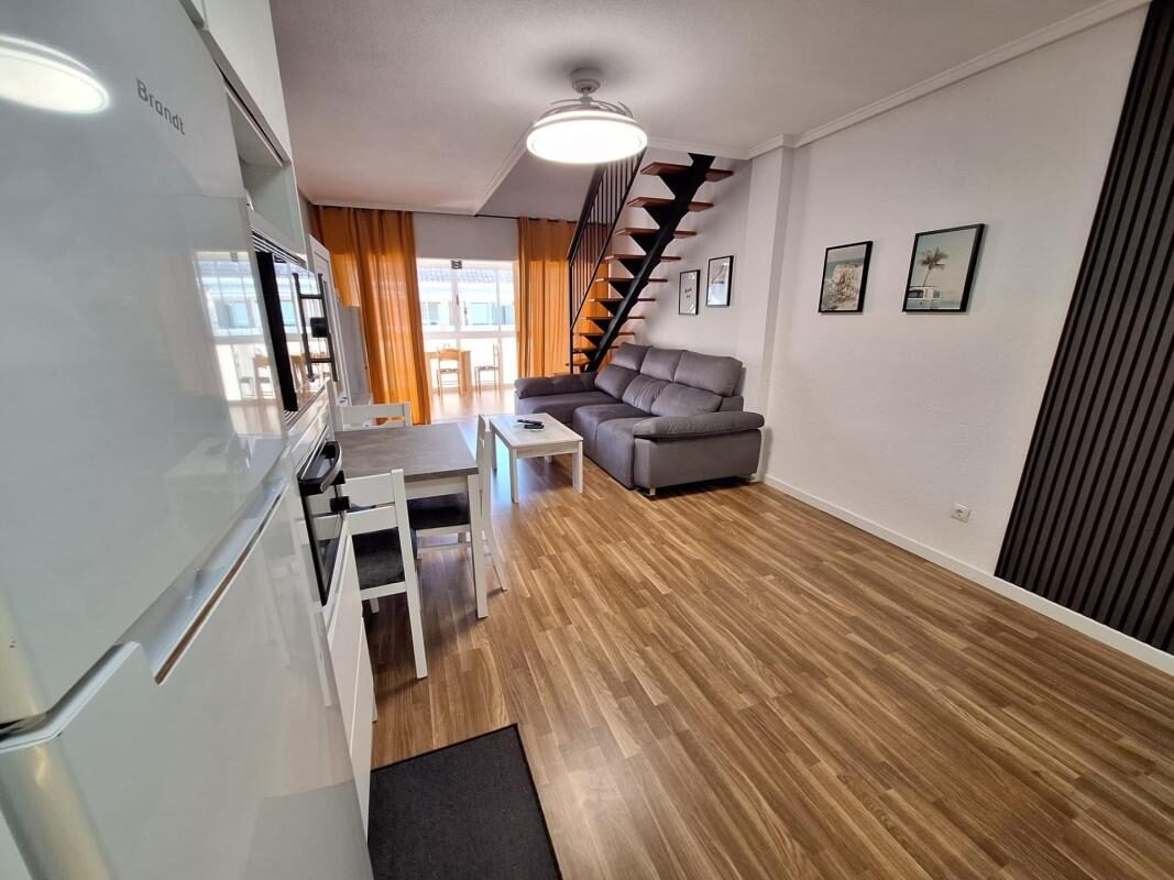 Apartamenty z 2 sypialniami, 100m² w Torrevieja, Hiszpania [ID: 0152-604304]